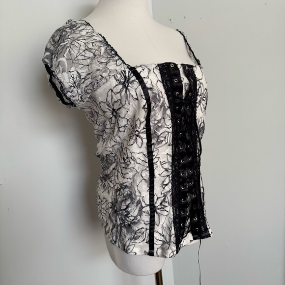 Vintage Y2K Black and White Lace-Up Women's milkmaid top goth punk fairy 14 - Picture 4 of 6